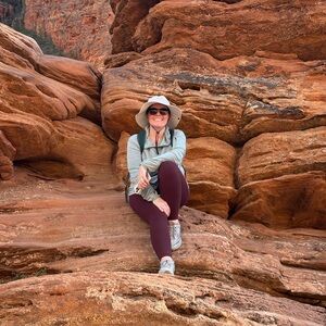 Meet your Posher, Nicole